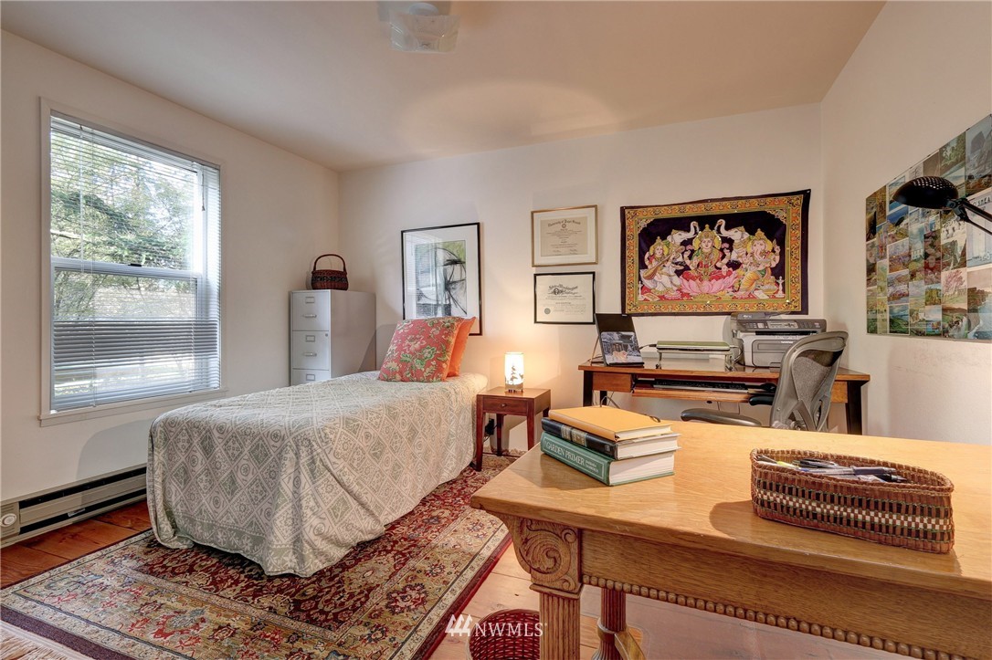5556 Northeast Foster Road Bainbridge Island, WA 98110 - Photo 16 of 22 Gallery Image 16