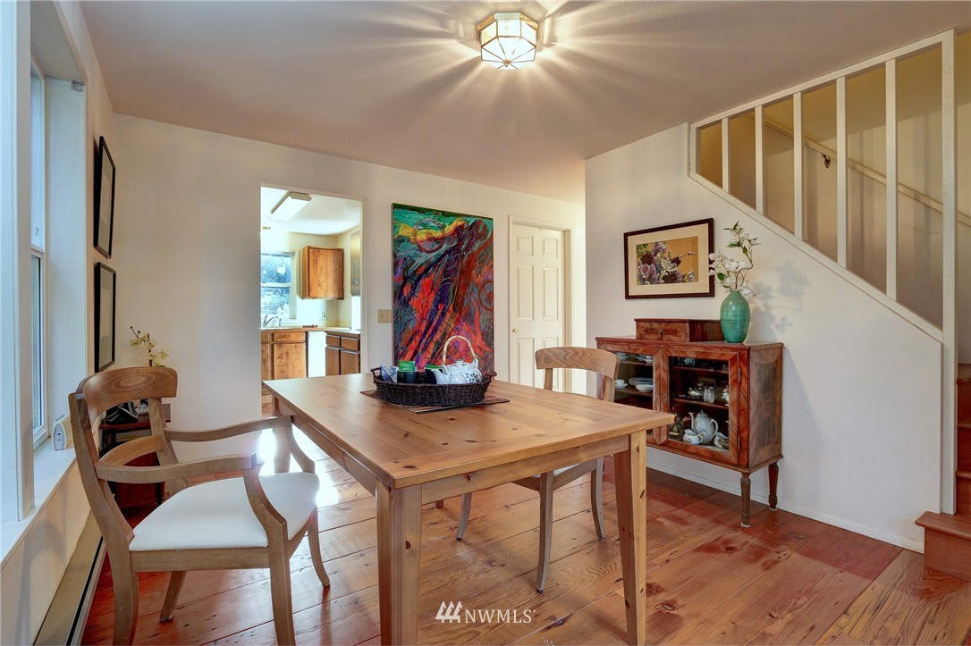 5556 Northeast Foster Road Bainbridge Island, WA 98110 - Photo 17 of 22 Gallery Image 17