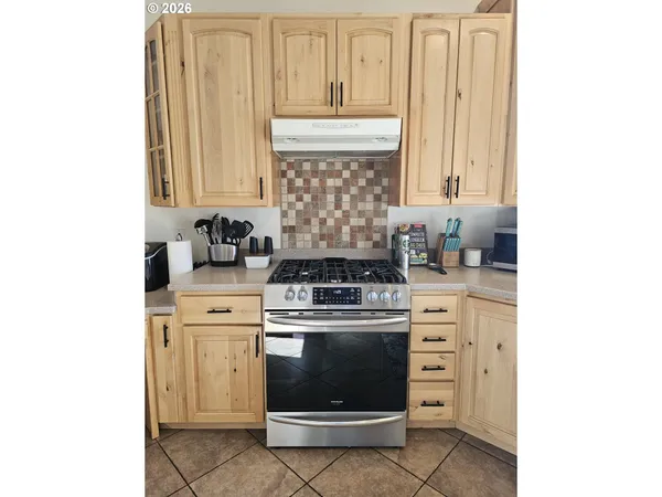 $414,999 | 3510 Northeast King Place, Pendleton, OR 97801