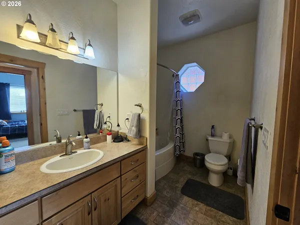 $414,999 | 3510 Northeast King Place, Pendleton, OR 97801