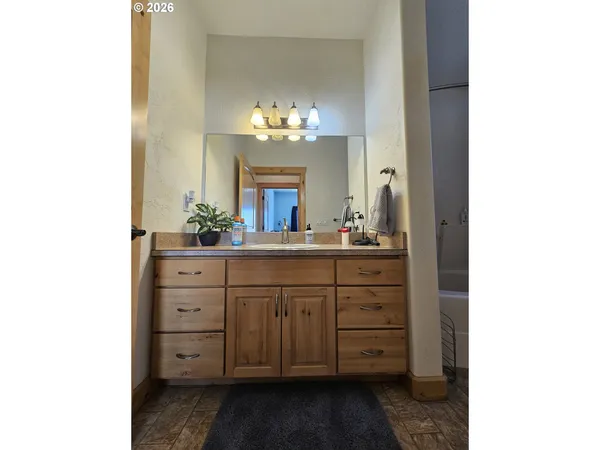 $414,999 | 3510 Northeast King Place, Pendleton, OR 97801