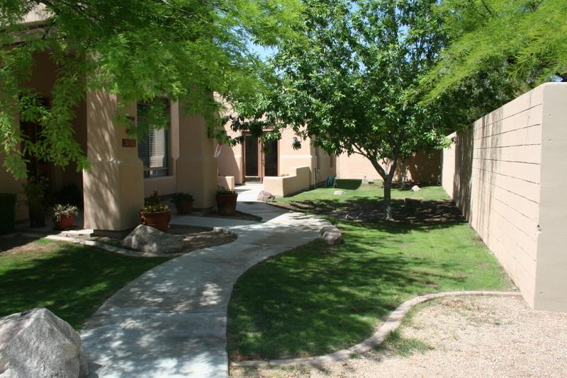 1101 East Warner Road Tempe, AZ 85284 - Photo 2 of 15 Secluded front yard