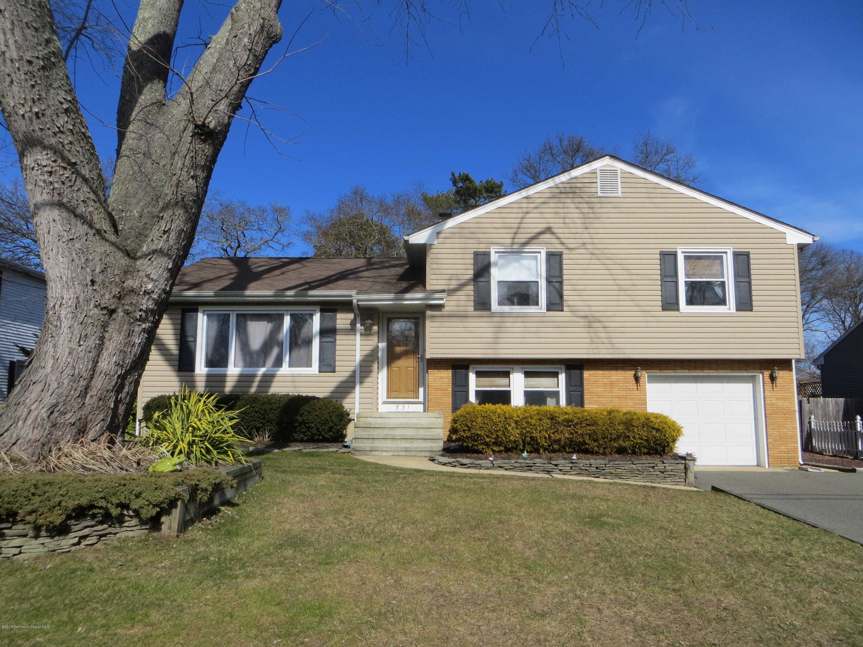 331 Eastham Road Point Pleasant, NJ 08742 - Photo 1 of 22 047