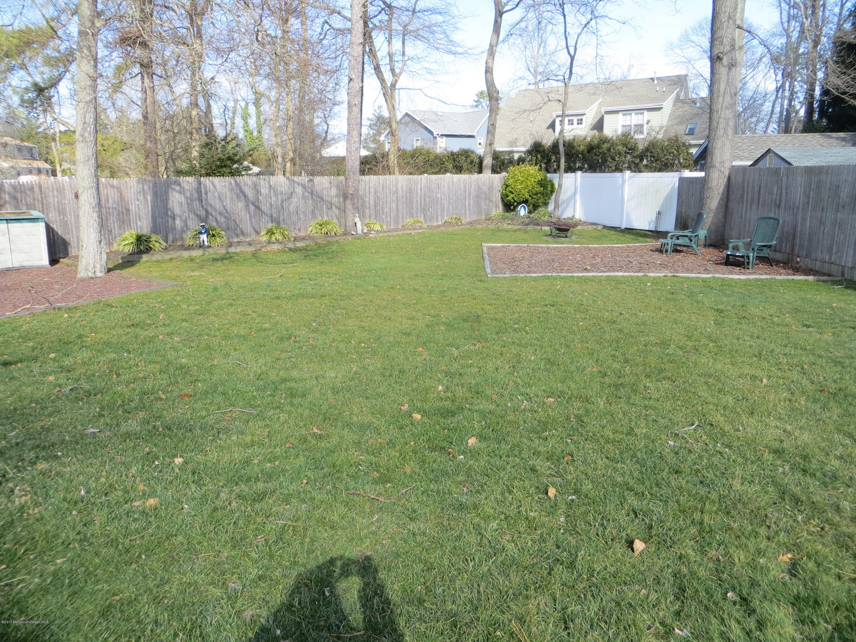 331 Eastham Road Point Pleasant, NJ 08742 - Photo 4 of 22 048
