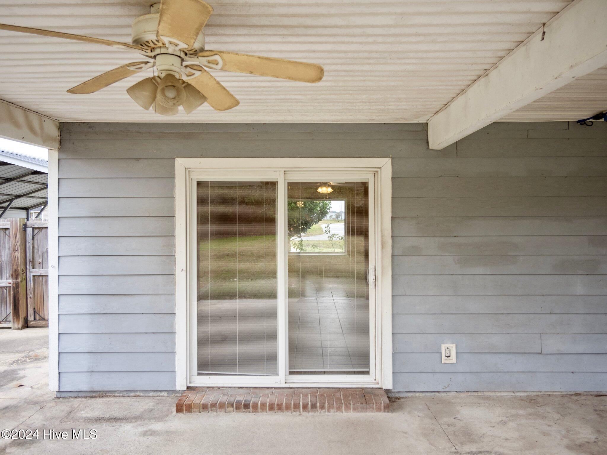 1395 Halltown Road Jacksonville, NC 28546 - Photo 5 of 52 49-web-or-mls-PB191379