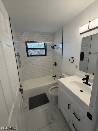 $2,350 | 18540 Tampa Road, Fort Myers, FL 33967