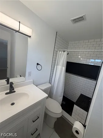 $2,350 | 18540 Tampa Road, Fort Myers, FL 33967