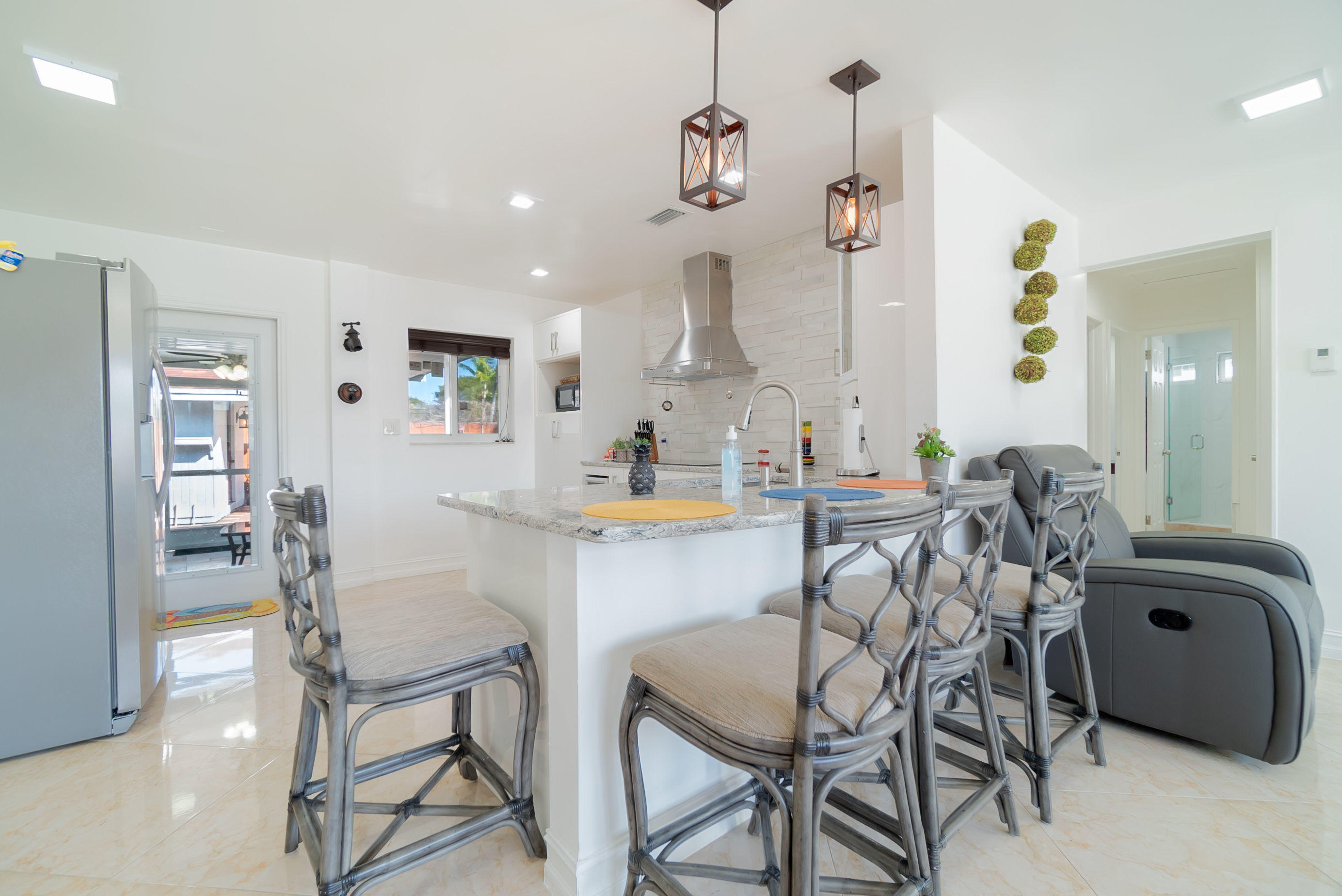 901 Churchill Road West Palm Beach, FL 33405 - Photo 1 of 31 012_12