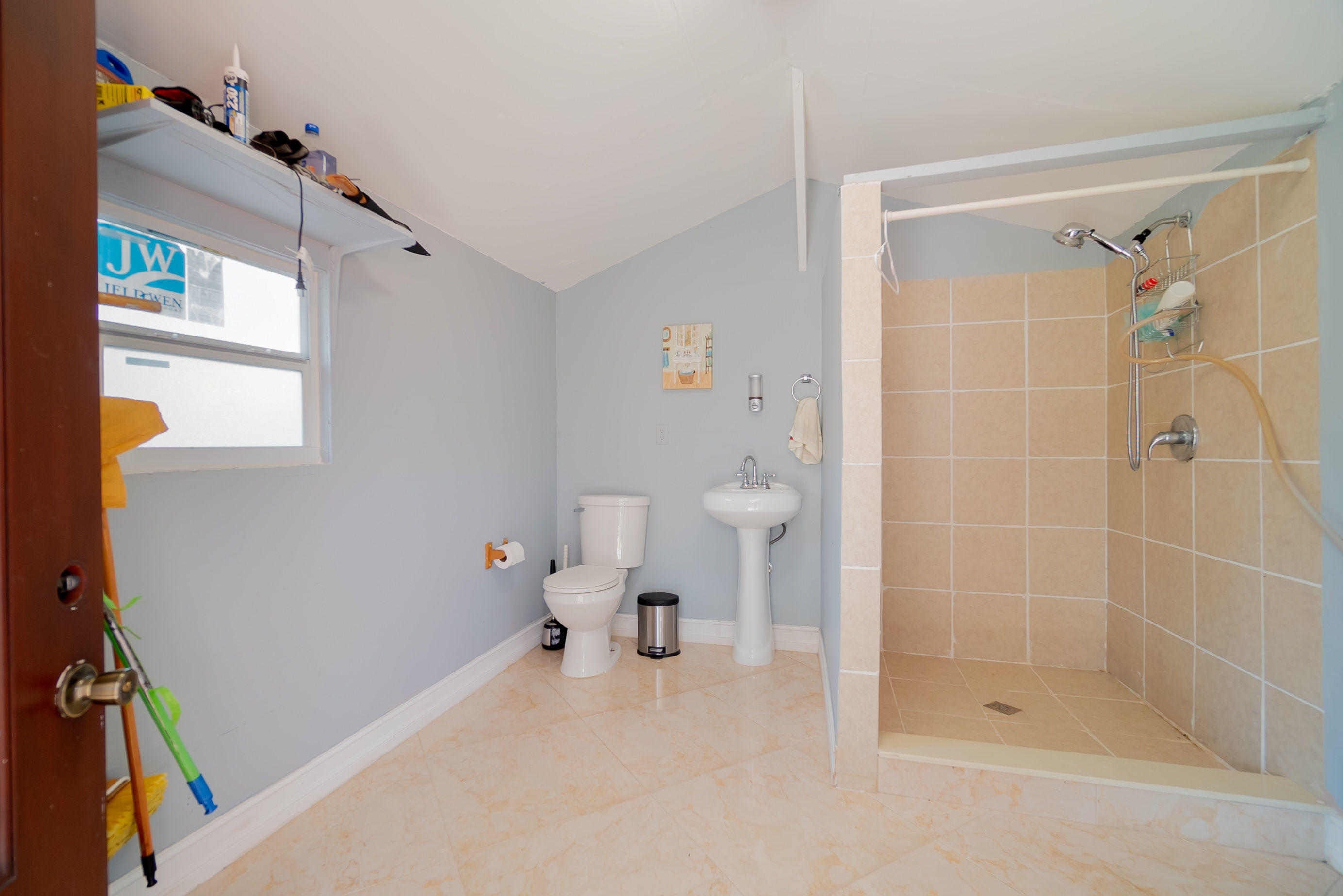 901 Churchill Road West Palm Beach, FL 33405 - Photo 19 of 31 021_21