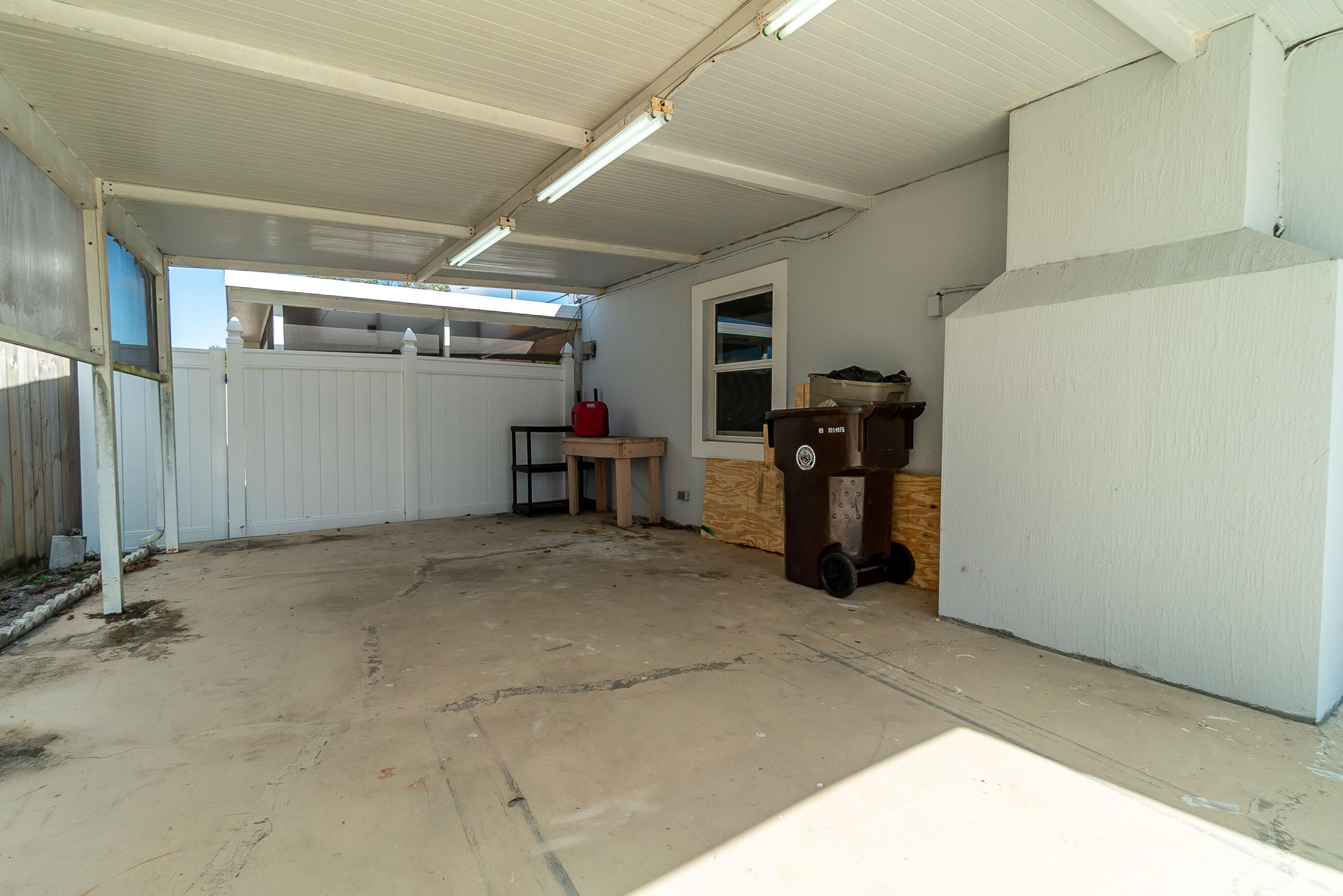 901 Churchill Road West Palm Beach, FL 33405 - Photo 25 of 31 027_28