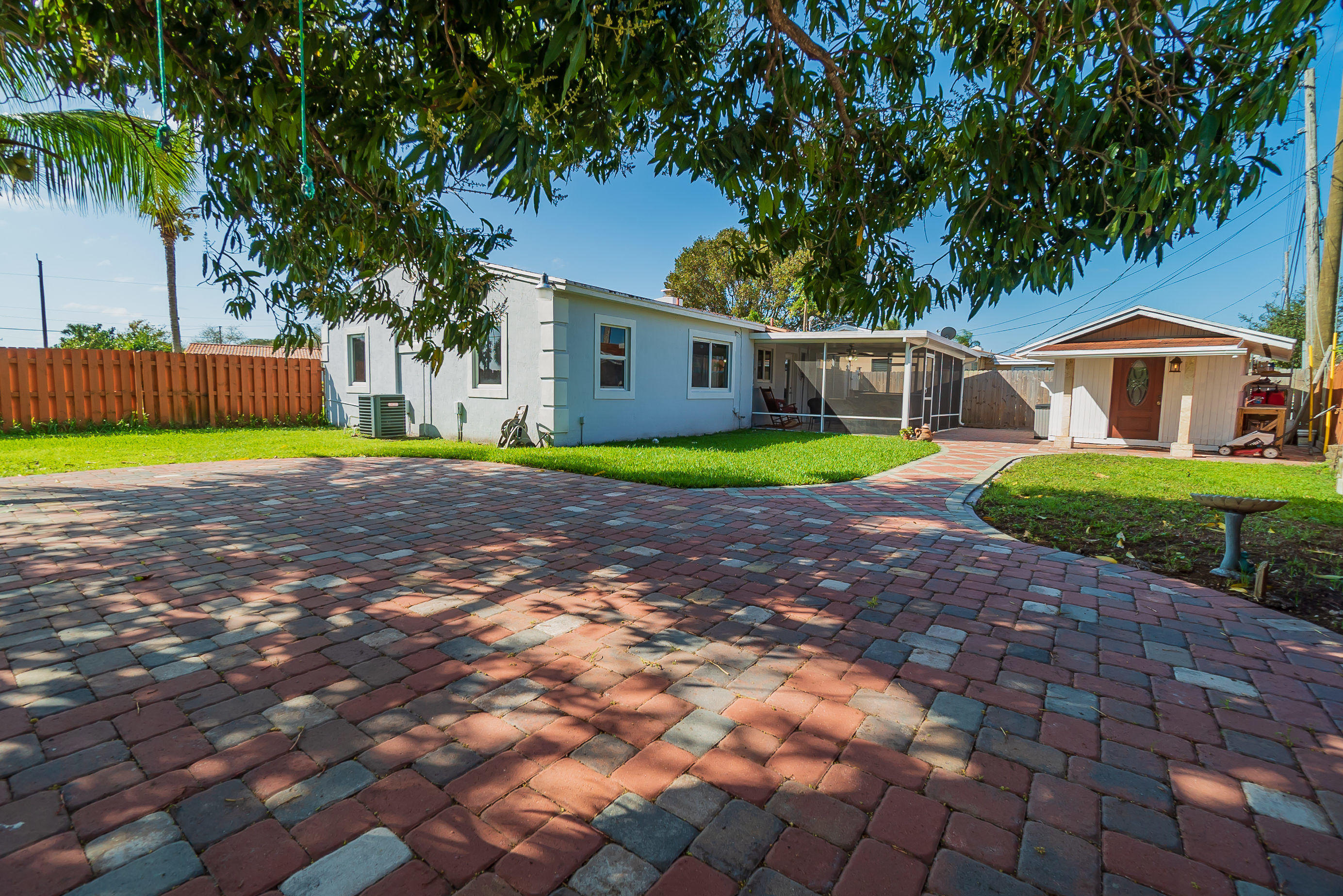 901 Churchill Road West Palm Beach, FL 33405 - Photo 27 of 31 029_27