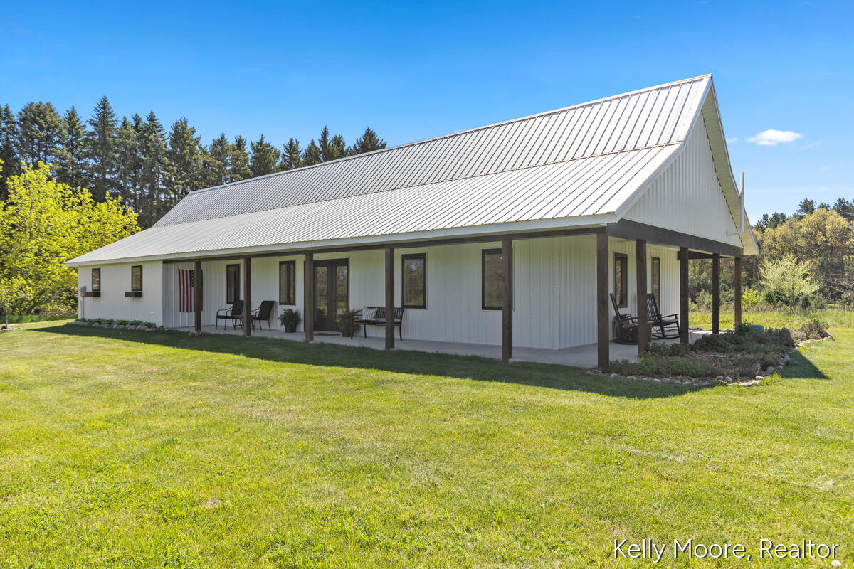 11117 West Snows Lake Road Greenville, MI 48838 - Photo 11 of 30