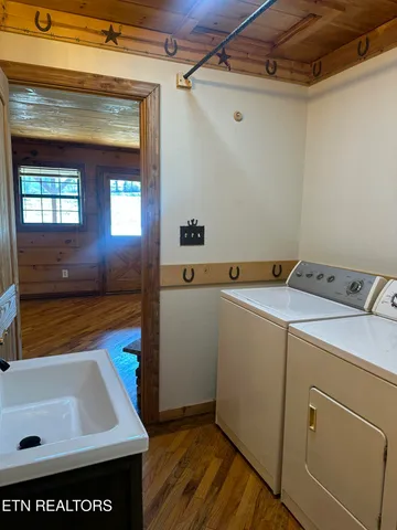 $345,000 | 2820 Holiday Hills Road, Kodak, TN 37764