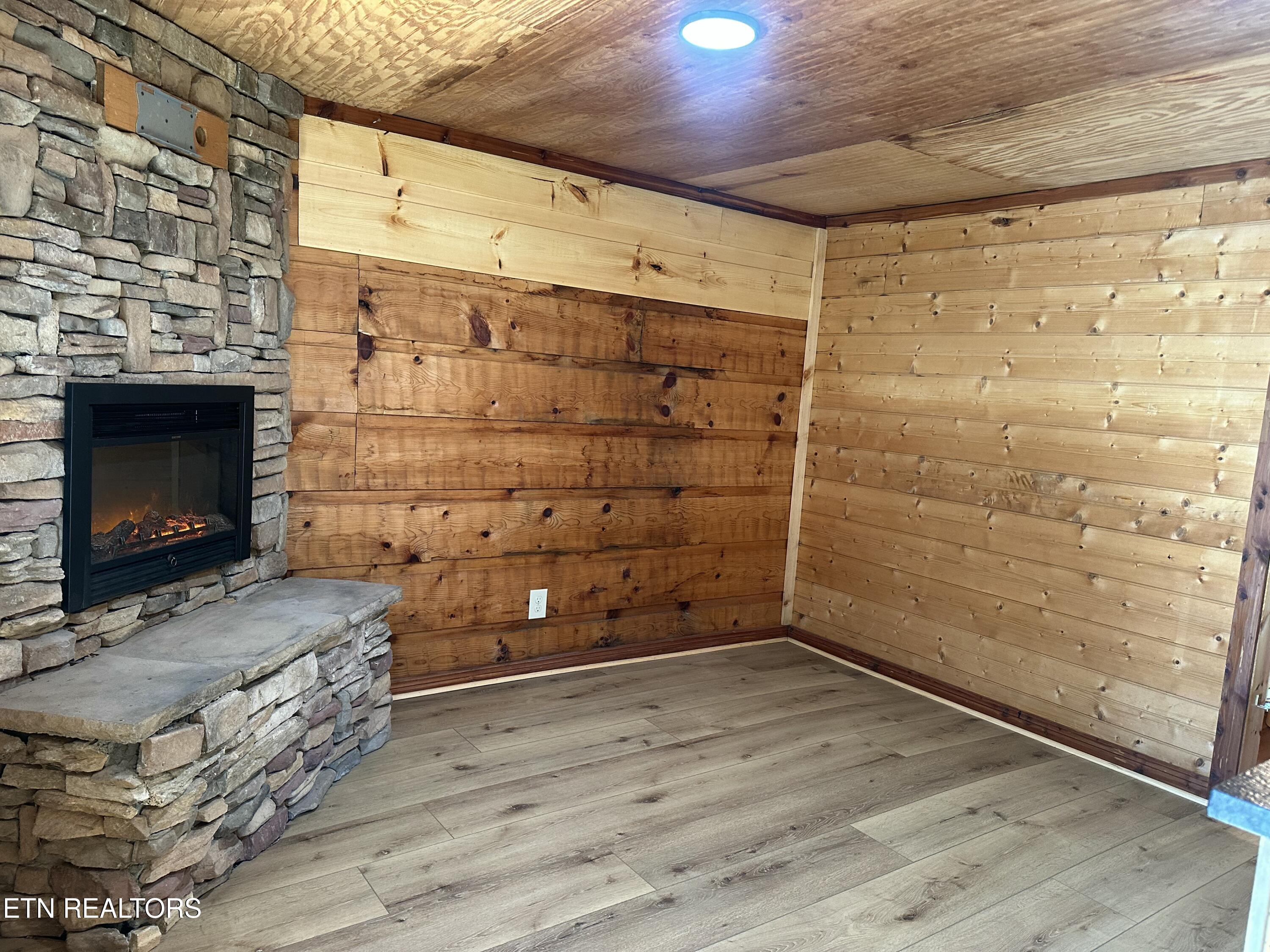 2820 Holiday Hills Road Kodak, TN 37764 - Photo 30 of 48 Guest House