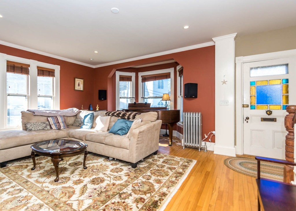 22 Walnut Street Maynard, MA 01754 - Photo 5 of 26 Gallery Image 5