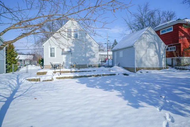 a view of outdoor space