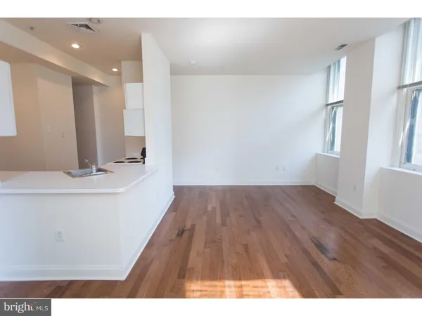 $2,375 | 1600-4 Walnut Street, Unit 502, Philadelphia, PA 19103