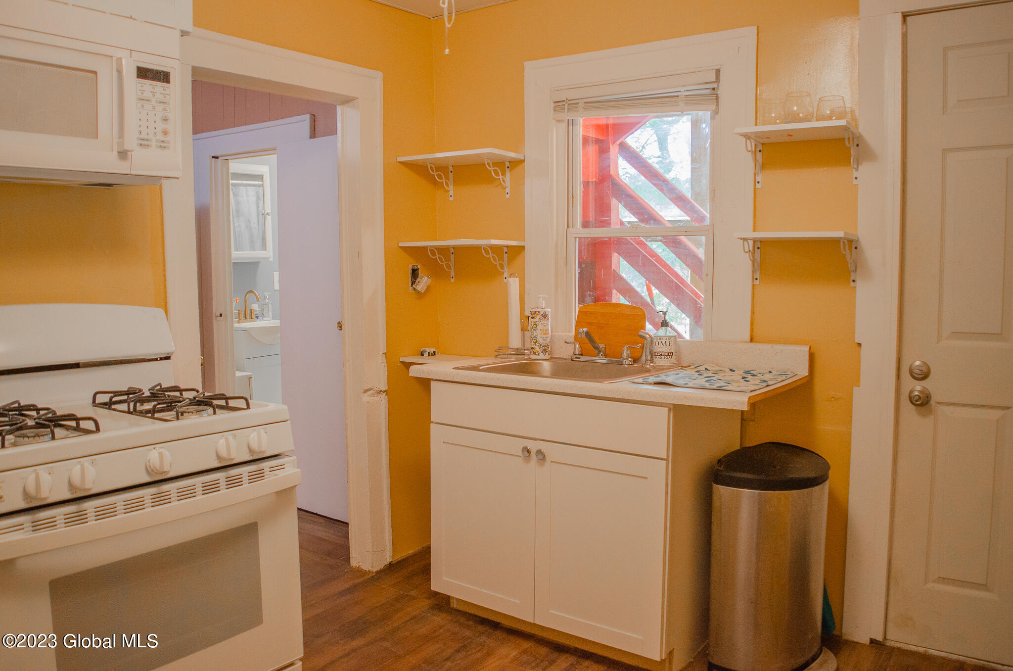 106 Second Avenue Albany, NY 12202 - Photo 9 of 33 DSC_1268