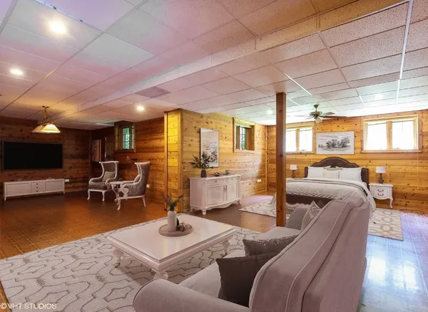 $7,995 | 1551 Edgewood Road, Lake Forest, IL 60045