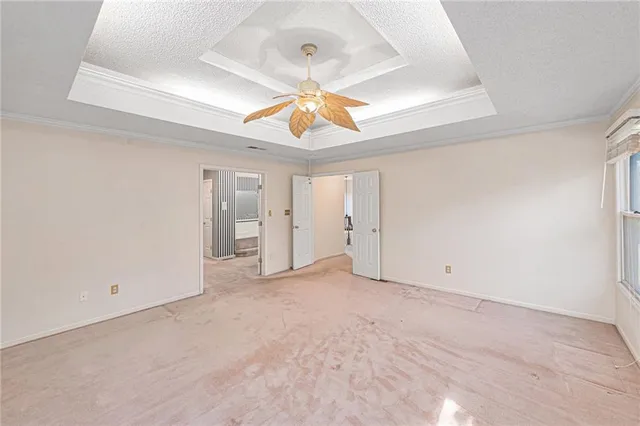 $489,000 | 505 Southeast Williamsburg Drive, Lee's Summit, MO 64063