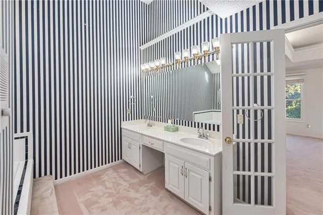 $489,000 | 505 Southeast Williamsburg Drive, Lee's Summit, MO 64063