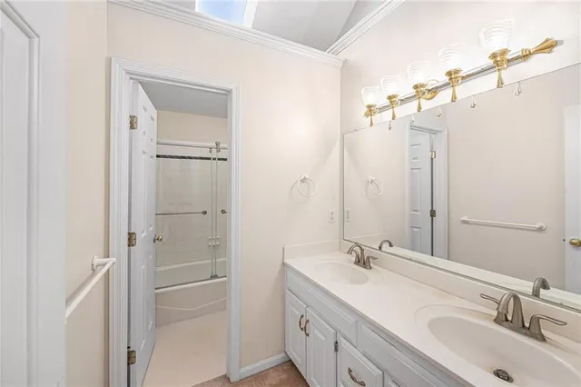 $489,000 | 505 Southeast Williamsburg Drive, Lee's Summit, MO 64063