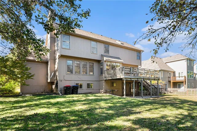 $489,000 | 505 Southeast Williamsburg Drive, Lee's Summit, MO 64063