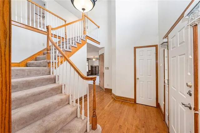 $489,000 | 505 Southeast Williamsburg Drive, Lee's Summit, MO 64063