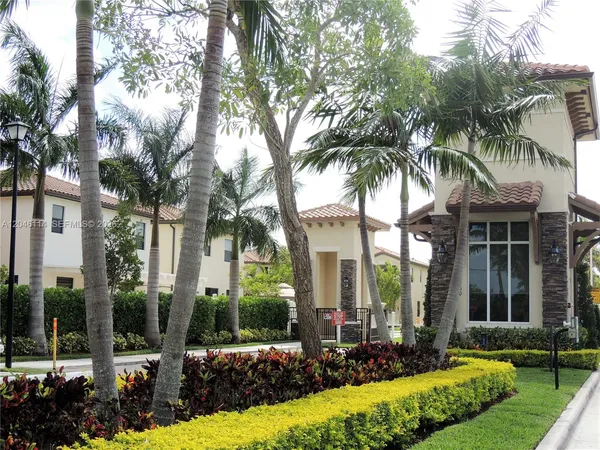 $3,350 | 3538 West 88th Terrace, Unit 3538, Hialeah Gardens, FL 33018