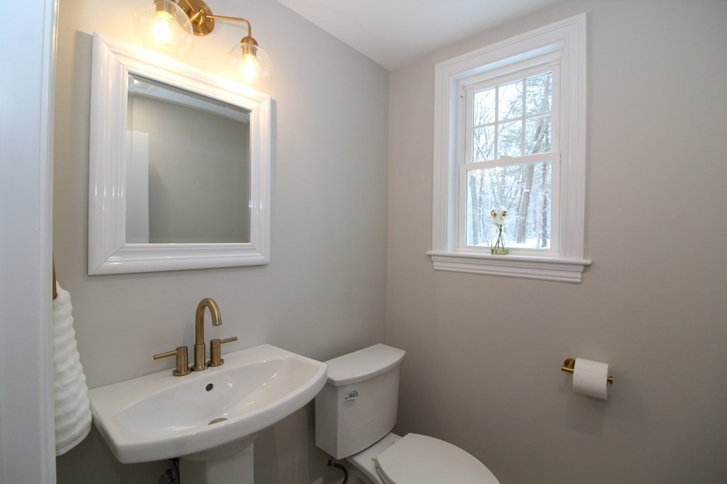 15 Gilbert Road Needham, MA 02492 - Photo 14 of 35