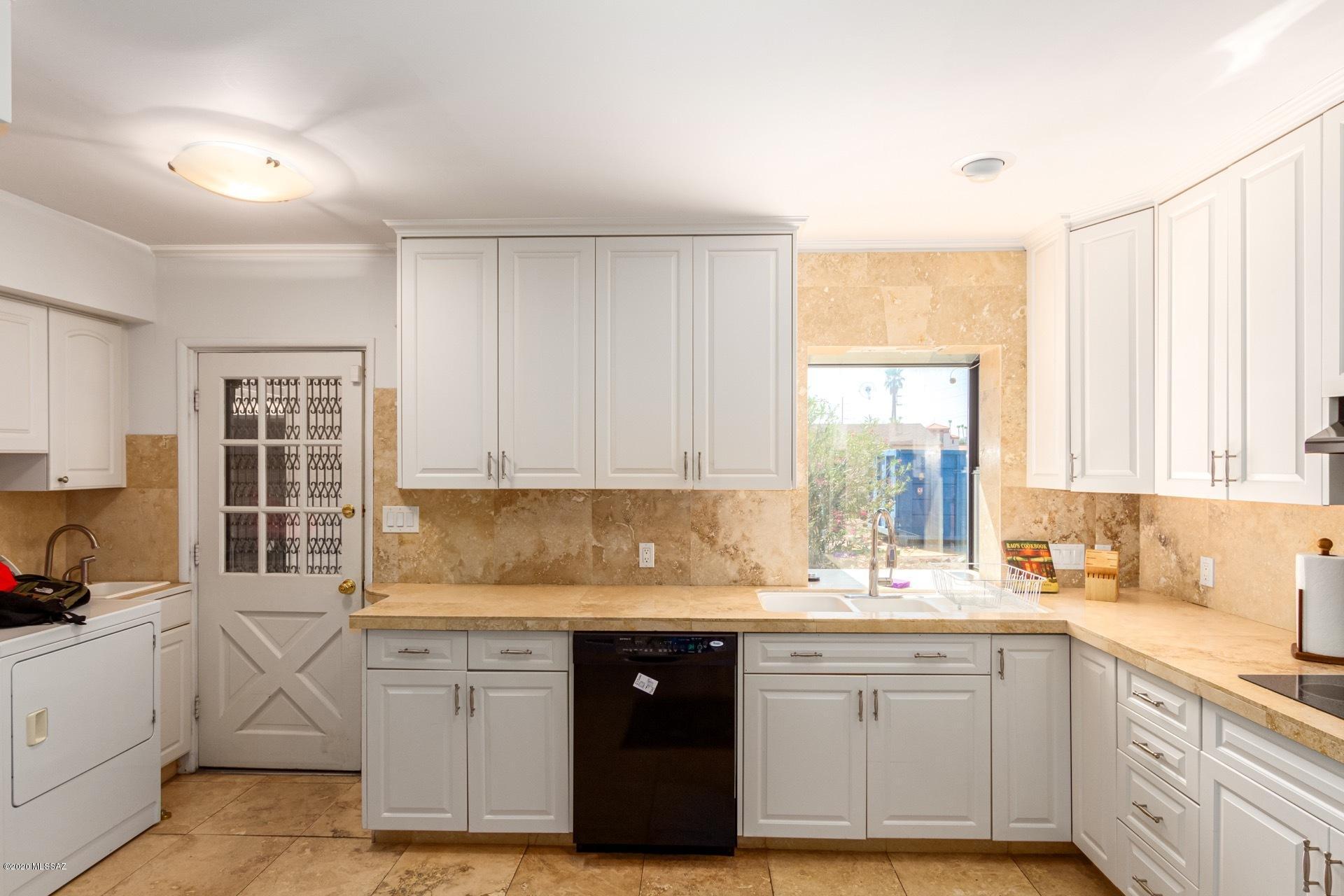 300 North Country Club Road Tucson, AZ 85716 - Photo 14 of 36
