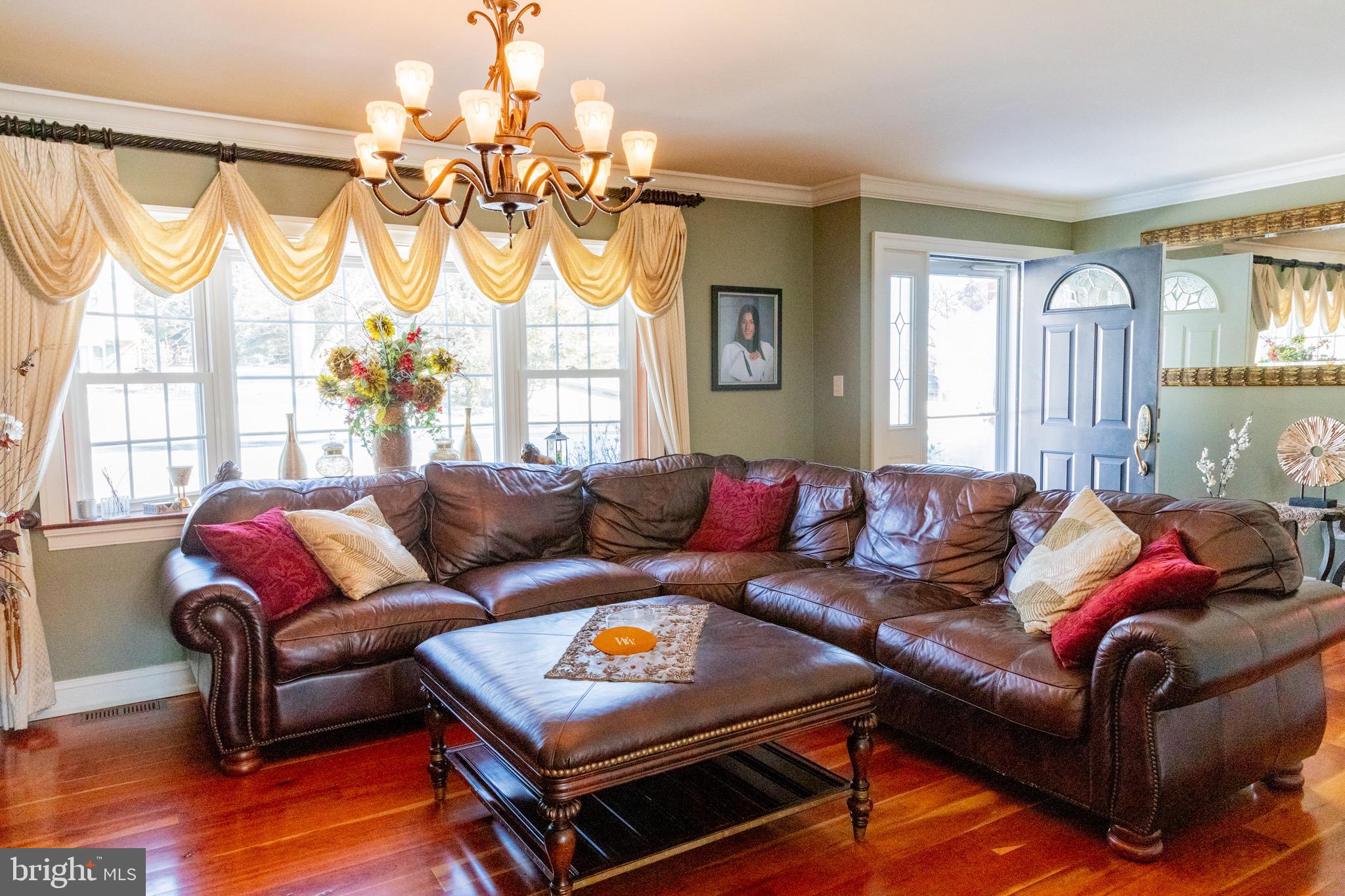 103 Locust Knoll Road Downingtown, PA 19335 - Photo 6 of 23 Gallery Image 6