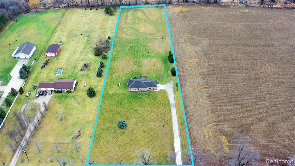 4401 Howland Road Almont, MI 48003 - Photo 4 of 33