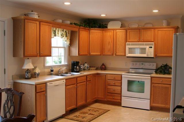 328 Sherry Street Rutherfordton, NC 28139 - Photo 2 of 16