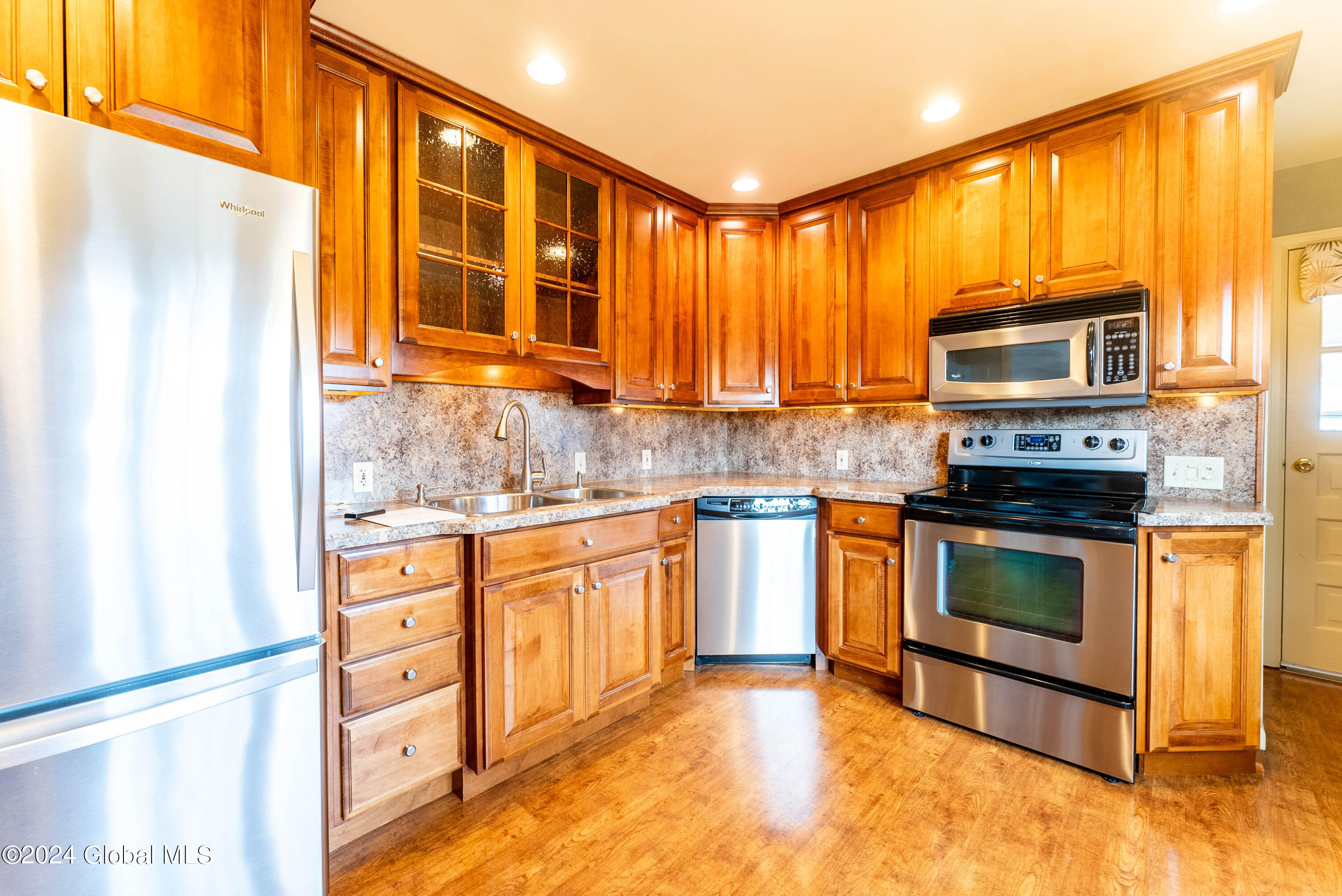 50 Latham Ridge Road Colonie, NY 12110 - Photo 6 of 26 8
