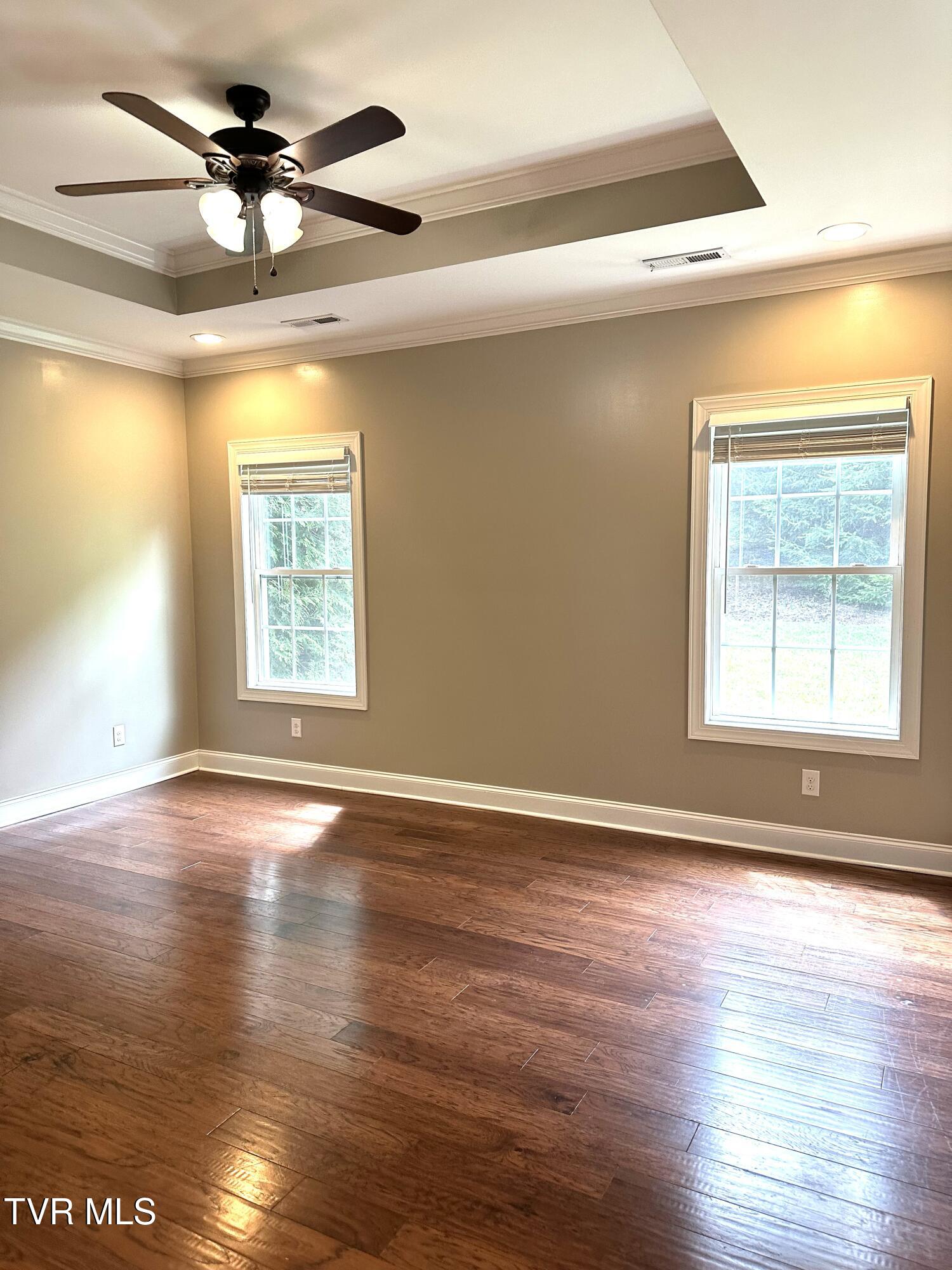 2728 Edinburgh Channel Road Kingsport, TN 37664 - Photo 27 of 69 29