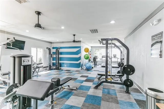 $1,263 | 1067 Pitts Road, Unit 1041F, Sandy Springs, GA 30350