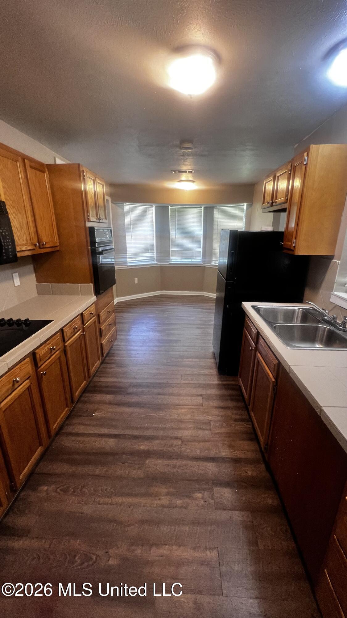 206 Valley Ridge Drive Jackson, MS 39206 - Photo 3 of 7 walkthrough-photo-1