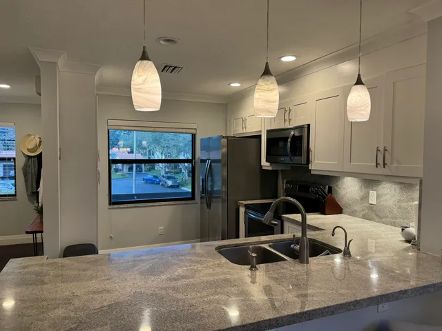 $2,700 | 21876 Cypress Circle, Unit B, Boca Raton, FL 33433