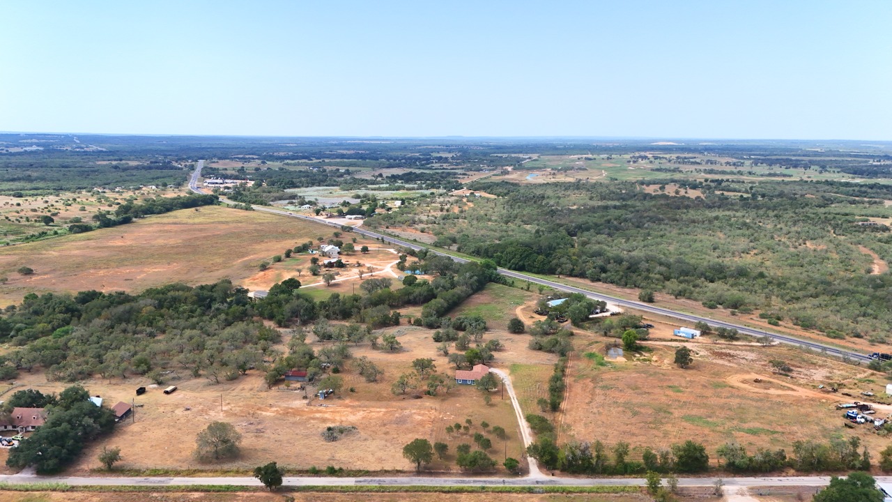 311 Salt Lake Road Luling, TX 78648 - Photo 35 of 37 The new 36-hole, 1,100-acre, private golf development, Luling Sport, is situated less than 1.5 miles from the property (just behind the property, across Hwy 80 in this view).