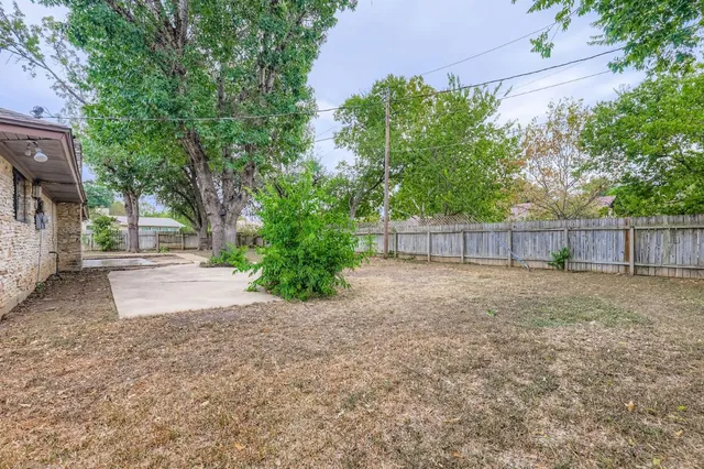 $2,000 | 521 Dennis Drive, Round Rock, TX 78664