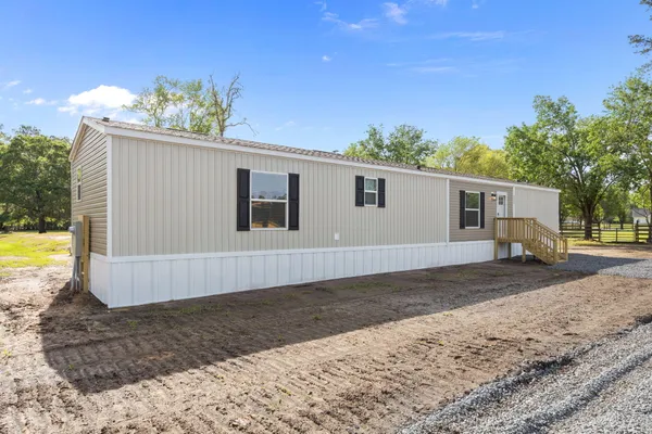 $2,350 | 323 Myers Mayo Road, Ridgeville, SC 29472