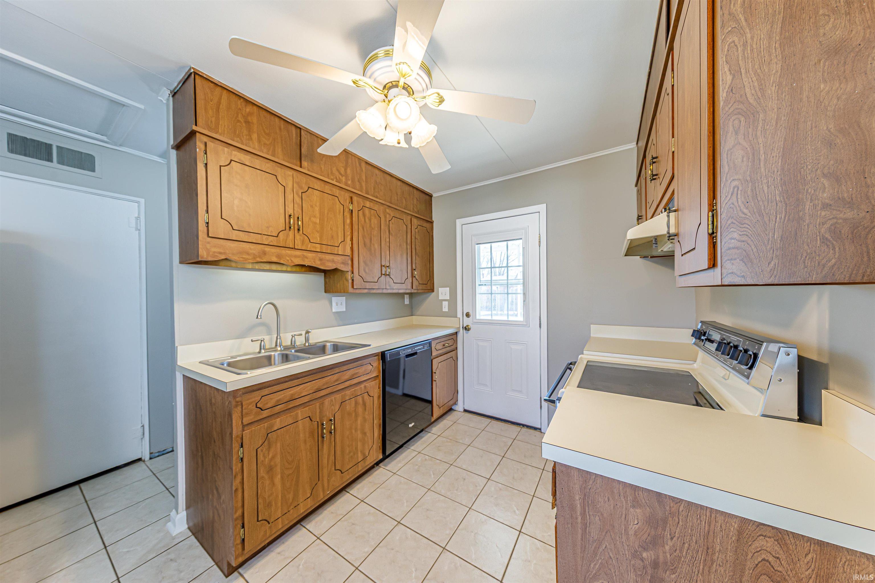 3113 Sheridan Road Evansville, IN 47710 - Photo 12 of 30 Gallery Image 12