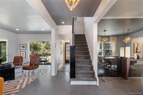 $1,599,000 | 40 Kings Court, Chappaqua, NY 10514