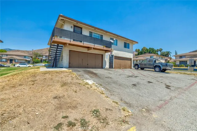 $205,000 | 3545 20th Street, Highland, CA 92346