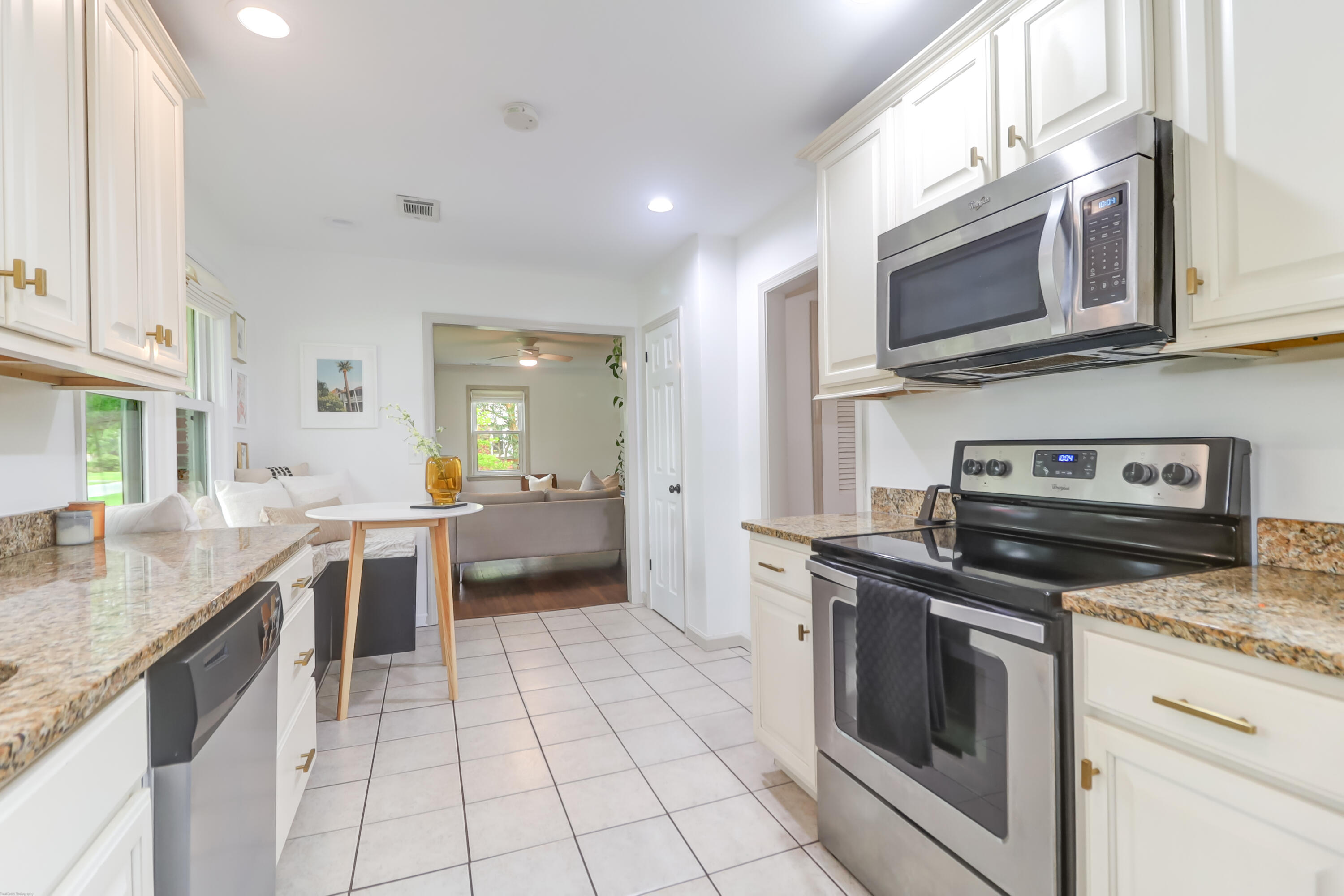 728 Windward Road James Island, SC 29412 - Photo 17 of 44 728 Windward Rd -Tidalcreekphoto- (20)
