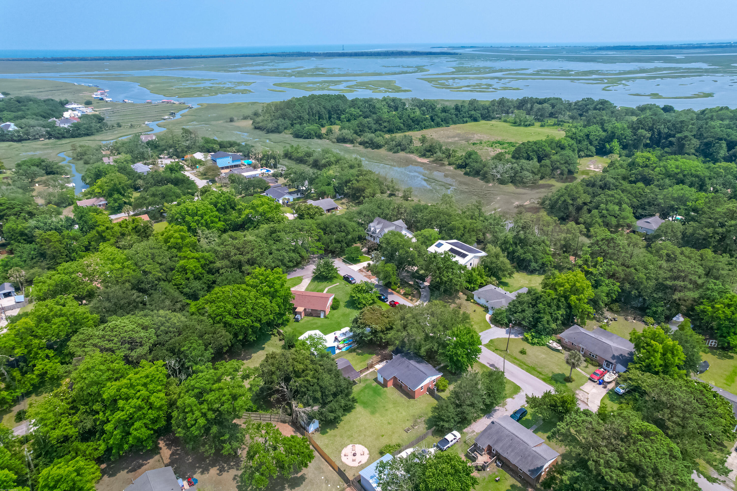728 Windward Road James Island, SC 29412 - Photo 33 of 44 728 Windward -Tidalcreekphoto- (13)