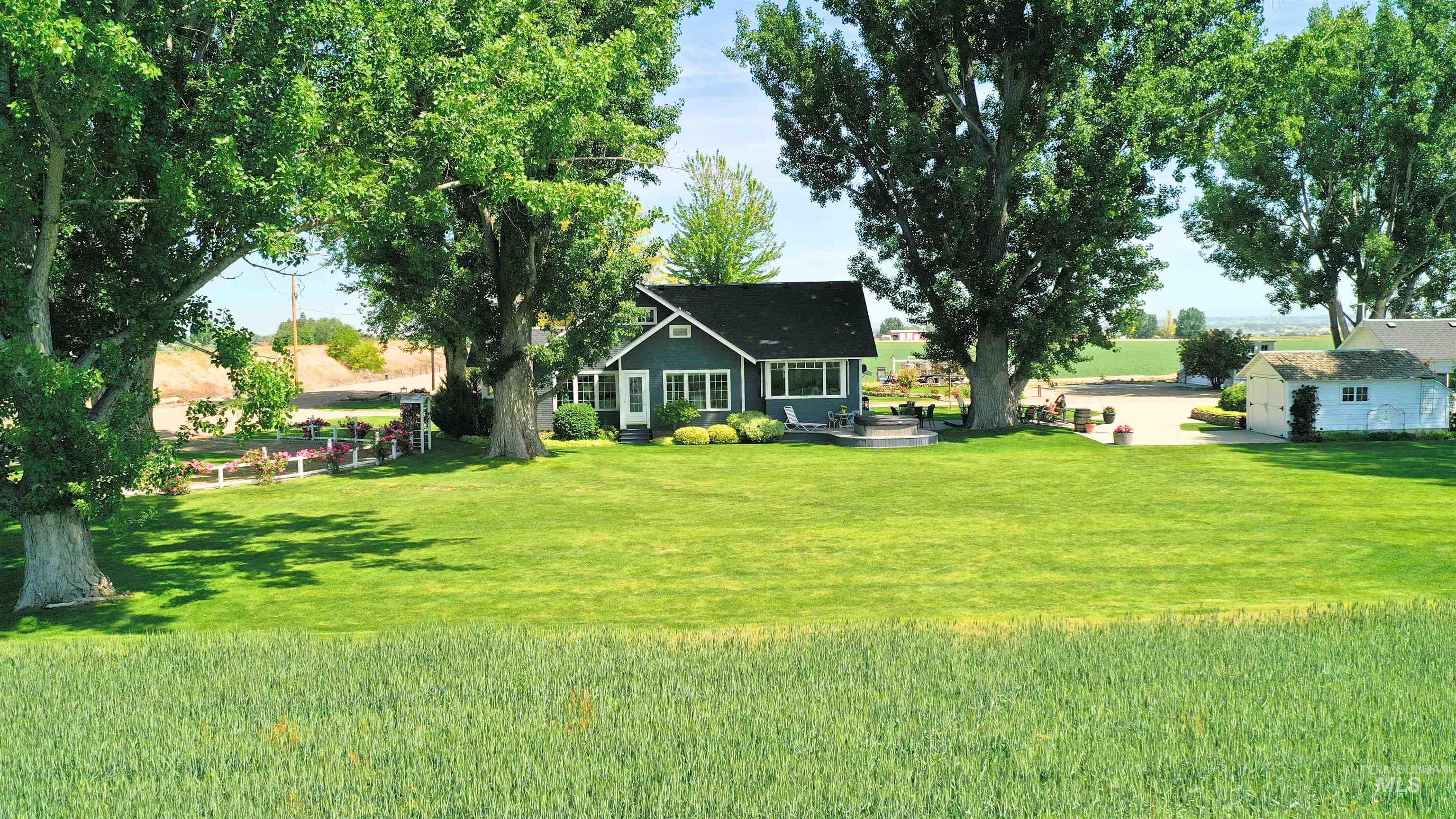 19234 Top Road Caldwell, ID 83607 - Photo 44 of 50 View of yard with a patio