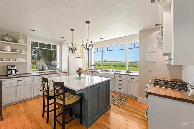 $1,199,000 | 19234 Top Road, Caldwell, ID 83607