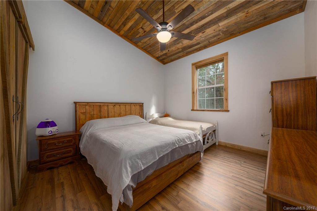 55 Grove Road Webster, NC 28779 - Photo 12 of 23 Gallery Image 12